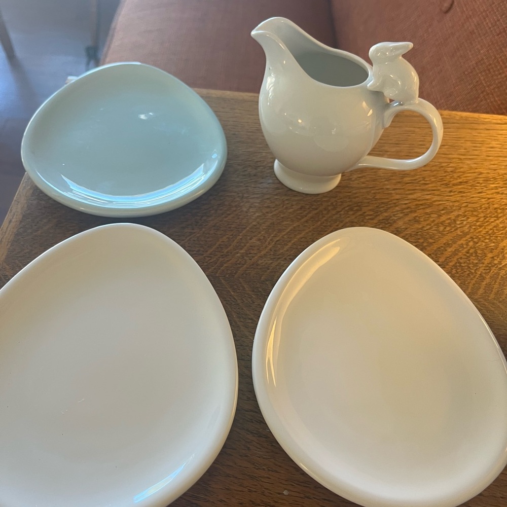 Set of 4 Easter Dishware.  3 Egg Plates and one Bunny Pitcher.  Darling!